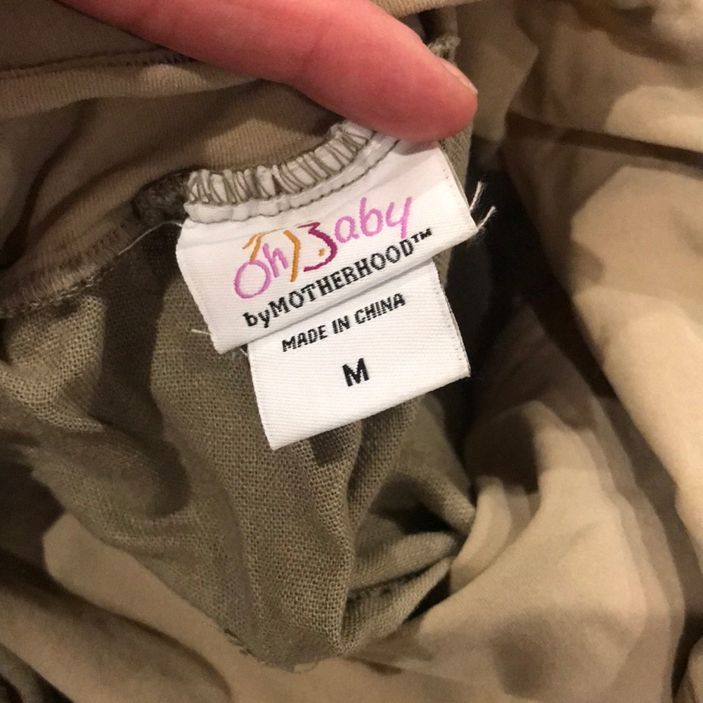Linen Maternity Shorts 🤰 - Picture 3 of 4